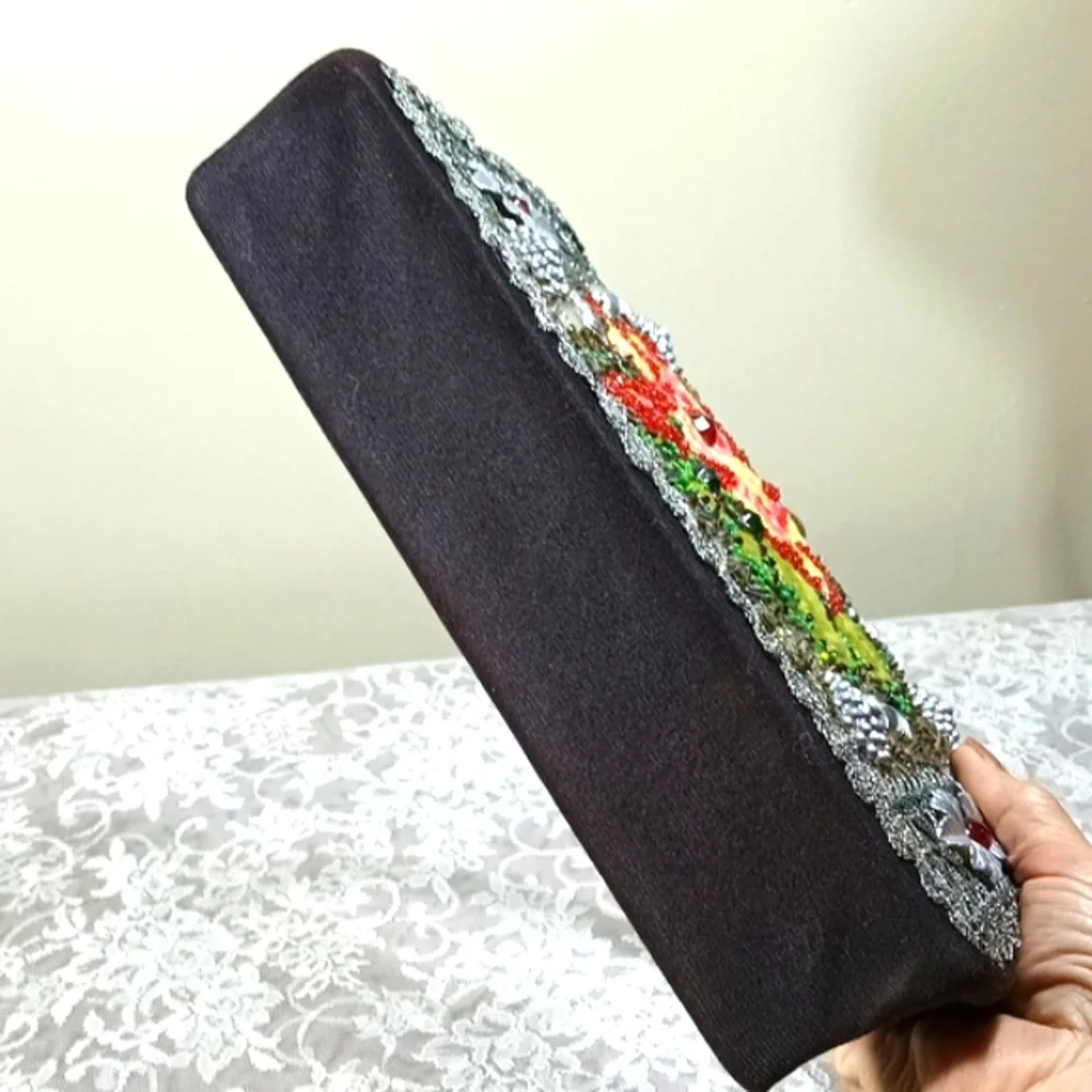 Antique Cute Lady's Handbag Embroidered Floral Beautiful Black and Silver Bag. - Picture 15 of 15